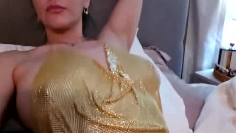 Snapshot of sluttysofia_ chatting on December 22, 8:49 am Sluttysofia online show from December 22, 8:49 am