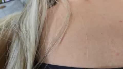 Snapshot of sluttysofia_ chatting on February 22, 7:34 am Sluttysofia online show from February 22, 7:34 am