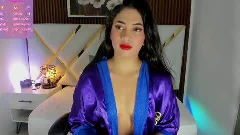 sluttyysucker_ online show from April 30, 12:00 pm