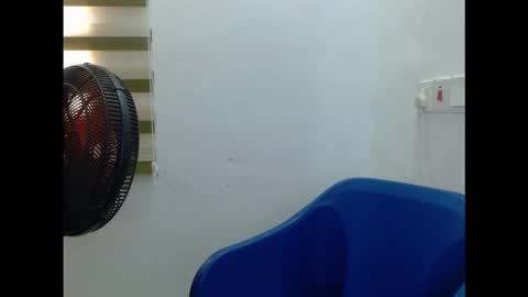 slutxcorn online show from December 16, 11:48 am