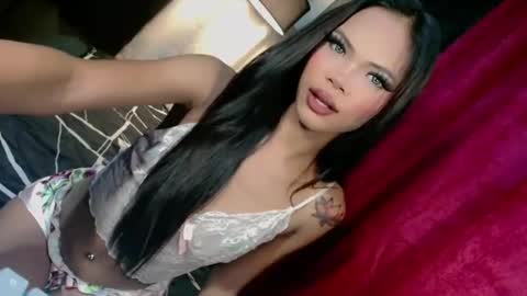 Snapshot of slutxcums_farrah69 chatting on December 15, 12:04 am Dont forget to follow me give me thumbs upIm a New kataluna online show from December 15, 12:04 am