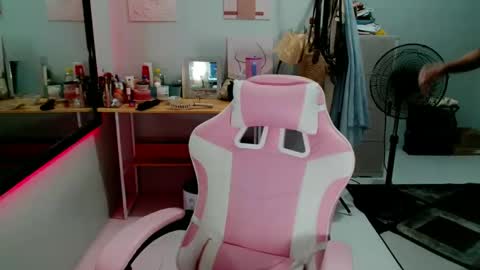 Dont forget to follow me give me thumbs upIm  a New  kataluna online show from April 29, 1:59 pm