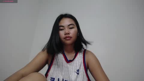 Snapshot of sluty_divaxx chatting on April 28, 12:09 am Hira online show from April 28, 12:09 am