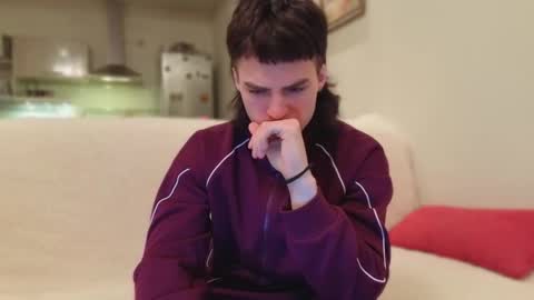 Gus online show from January 12, 9:42 pm