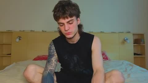 Gus online show from June 23, 2:37 pm