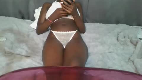Snapshot of sly_rose chatting on April 10, 9:19 pm sly_rose online show from April 10, 9:19 pm