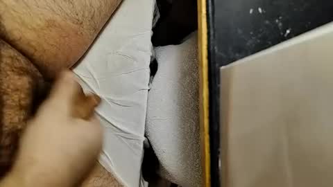 Snapshot of small_1986 chatting on May 1, 10:25 pm transmisin gratuita bajo demanda free broadcast on demand online show from May 1, 10:25 pm