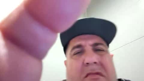 Snapshot of small_dick361 chatting on February 7, 3:32 am small_dick361 online show from February 7, 3:32 am
