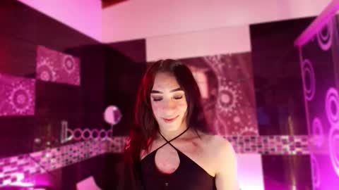 Small Hot19 online show from February 9, 10:08 am