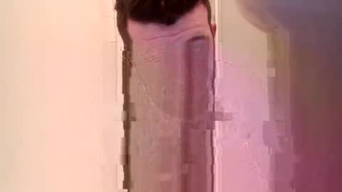 Snapshot of smallcock2850 chatting on February 8, 4:47 am smallcock2850 online show from February 8, 4:47 am