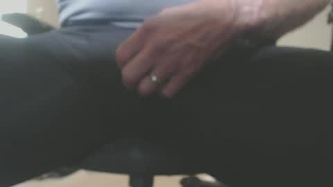 Snapshot of smallcockbiker chatting on June 11, 4:27 pm smallcockbiker online show from June 11, 4:27 pm