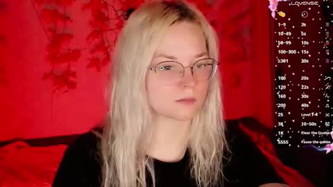 Snapshot of smallimpmeili chatting on November 12, 10:30 pm smallimpmeili online show from November 12, 10:30 pm