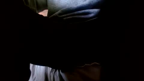 Snapshot of smallmalelass chatting on January 1, 4:29 pm smallmalelass online show from January 1, 4:29 pm