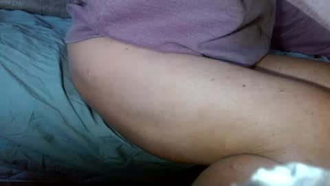 Snapshot of smallmalelass chatting on January 7, 3:33 pm smallmalelass online show from January 7, 3:33 pm