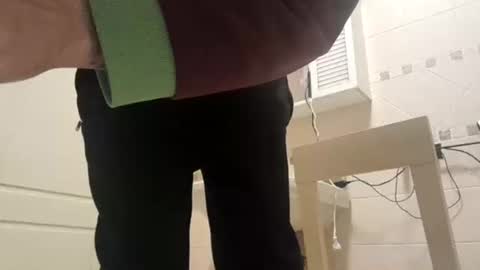 smallone8825 online show from January 10, 8:38 am