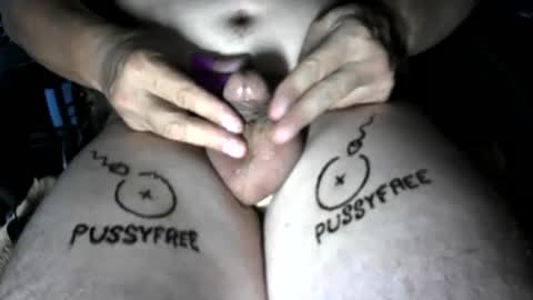 pussyfree4eva online show from June 11, 8:29 pm