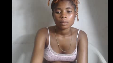 Snapshot of smallsluty chatting on May 29, 11:03 pm smallsluty online show from May 29, 11:03 pm