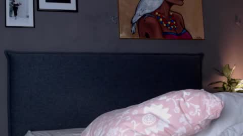 Anna no bbbbybybbabebyy just Anna. And dont call me mom please. online show from November 3, 5:42 am