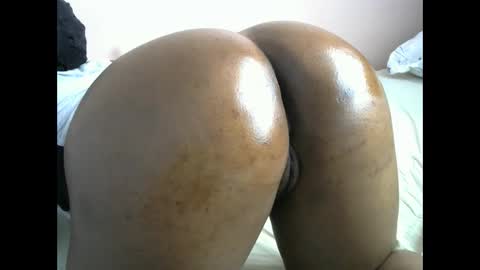 smart_lilly online show from October 31, 6:03 am