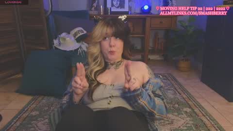 Snapshot of smashberry chatting on April 8, 2:11 am bb online show from April 8, 2:11 am