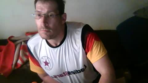 Snapshot of smi35 chatting on July 13, 11:46 am smi35 online show from July 13, 11:46 am
