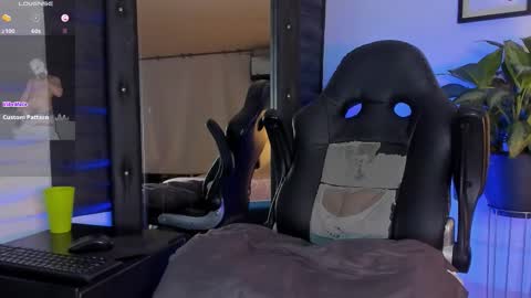 Jade Smiith online show from October 25, 12:40 am