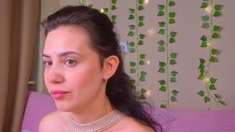 Bella online show from July 13, 8:11 pm