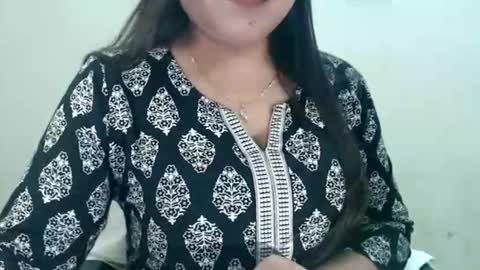 smiley online show from May 29, 2:04 pm