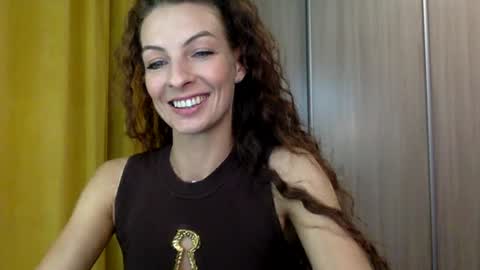 Snapshot of smiling_lexa chatting on June 15, 7:05 pm smiling_lexa online show from June 15, 7:05 pm
