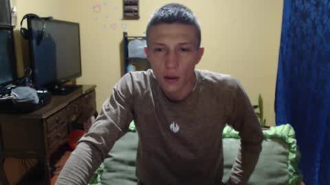 Snapshot of smith_lechosoxxx chatting on September 21, 6:04 am smith_lechosoxxx online show from September 21, 6:04 am