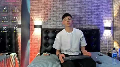 Snapshot of smith_luxe chatting on May 9, 8:03 pm Smith online show from May 9, 8:03 pm