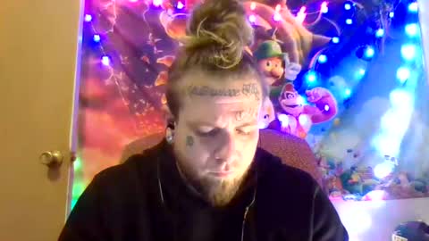 smoke online show from December 31, 2:03 pm