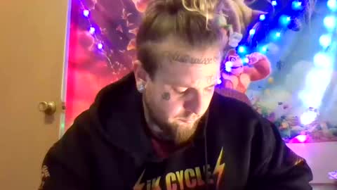 smoke online show from January 10, 6:06 pm