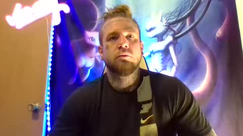 smoke online show from March 10, 11:37 am