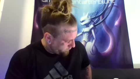 Snapshot of smokebluntafterblunt chatting on May 6, 11:04 am smoke online show from May 6, 11:04 am