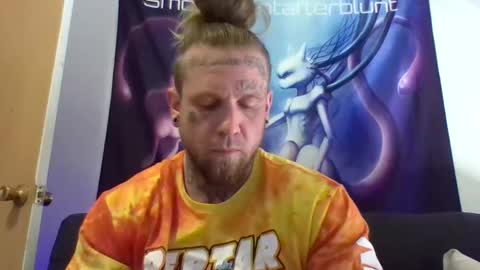 Snapshot of smokebluntafterblunt chatting on May 7, 6:41 am smoke online show from May 7, 6:41 am