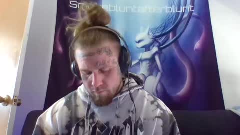 Snapshot of smokebluntafterblunt chatting on May 7, 10:26 pm smoke online show from May 7, 10:26 pm