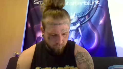 Snapshot of smokebluntafterblunt chatting on May 14, 11:28 am smoke online show from May 14, 11:28 am