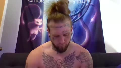 Snapshot of smokebluntafterblunt chatting on May 19, 1:00 am smoke online show from May 19, 1:00 am