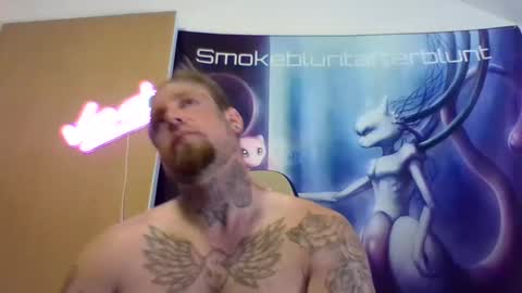 Snapshot of smokebluntafterblunt chatting on May 26, 10:22 am smoke online show from May 26, 10:22 am