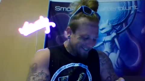 Snapshot of smokebluntafterblunt chatting on May 27, 12:29 am smoke online show from May 27, 12:29 am