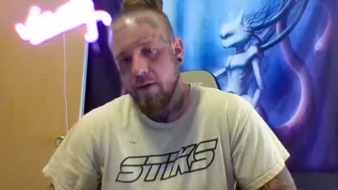 Snapshot of smokebluntafterblunt chatting on June 11, 10:02 am smoke online show from June 11, 10:02 am