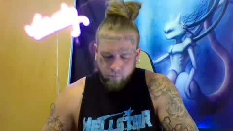 Snapshot of smokebluntafterblunt chatting on June 18, 11:58 am smoke online show from June 18, 11:58 am