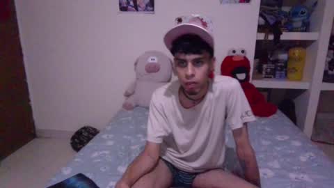 Snapshot of smoker00teddybear chatting on December 28, 6:49 am teddy online show from December 28, 6:49 am