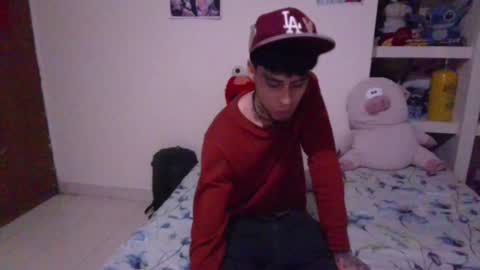 Snapshot of smoker00teddybear chatting on January 11, 6:24 am teddy online show from January 11, 6:24 am