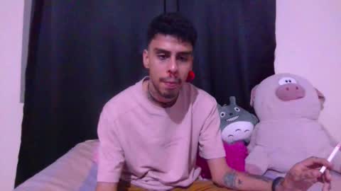 Snapshot of smoker00teddybear chatting on November 15, 9:28 am teddy online show from November 15, 9:28 am