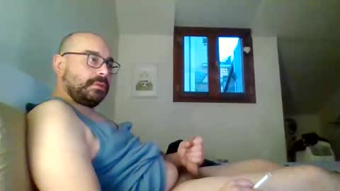 smoker985 online show from December 3, 6:43 am