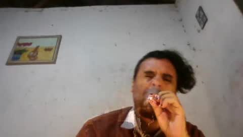 Snapshot of smokers_lounge chatting on June 3, 12:02 am smokers_lounge online show from June 3, 12:02 am