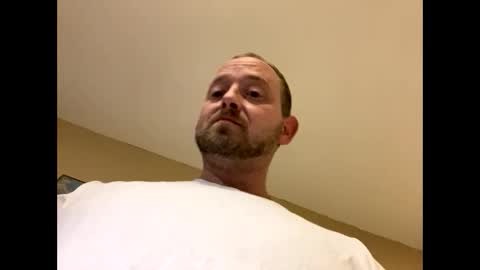 Snapshot of smokeymt420 chatting on December 29, 3:44 am smokeymt420 online show from December 29, 3:44 am