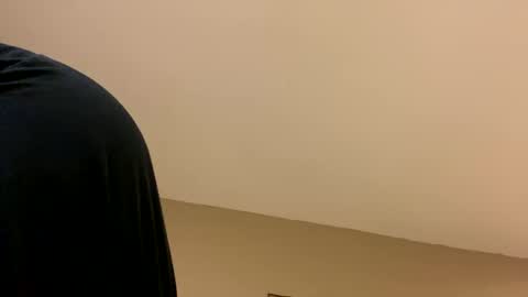 Snapshot of smokeymt420 chatting on February 15, 3:52 am smokeymt420 online show from February 15, 3:52 am